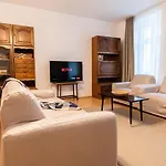 Radu\'S - Traditional Ultracentral Apartment In The Old Town