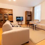 Radu\'S - Traditional Ultracentral Apartment In The Old Town